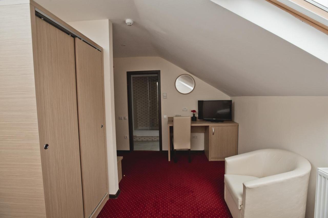 Hotel Evergreen アマラ エクステリア 写真