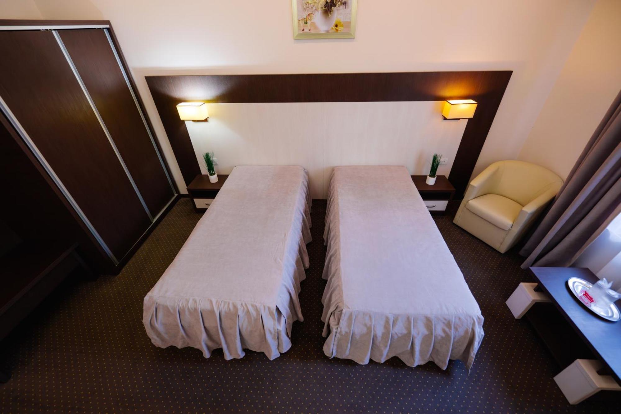 Hotel Evergreen アマラ エクステリア 写真