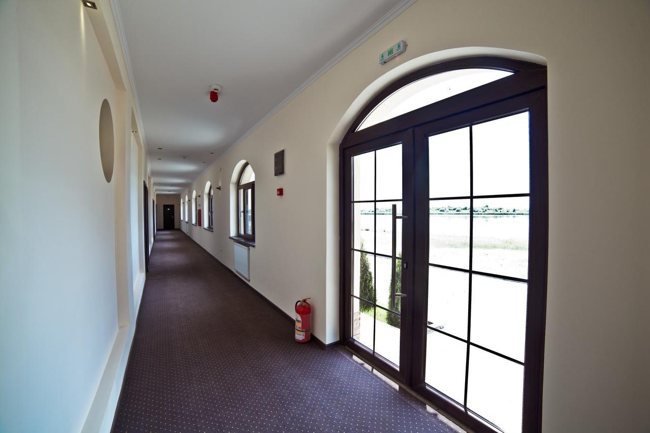 Hotel Evergreen アマラ エクステリア 写真